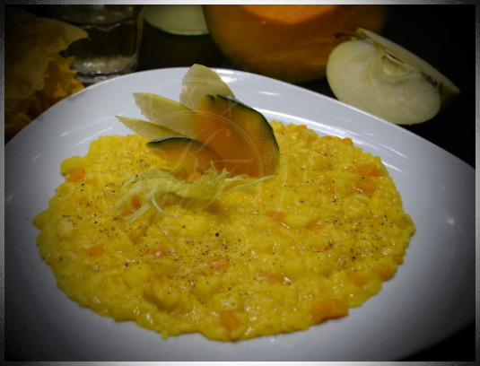 Risotto alla zucca e mela golden profumato alla curcuma
