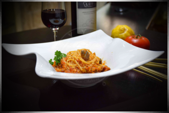 Spaghetti al ragù di chioccioline di mare